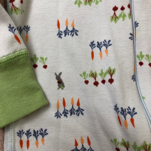 Hanna root veggie bunny sleeper - Picture 5 of 6